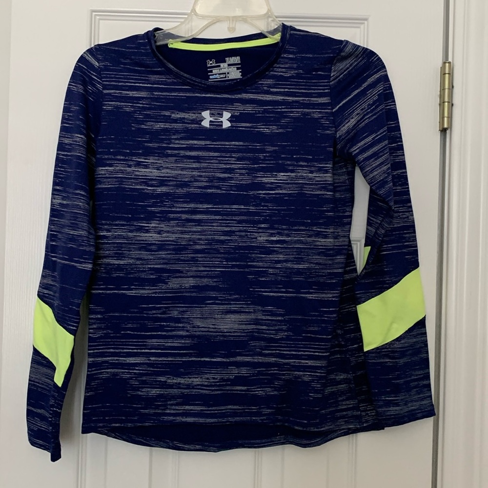 Under armor long sleeve shirt new without tags